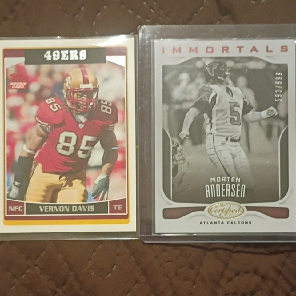 Topps 49ers Vernon Davis Card with Immortals Morten Andersen